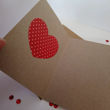 Carte de saint valentin / cadeau saint valentin 2024 / idée cadeau saint valentin / cadeau saint valentin femme / cadeau saint valentin homme / carte de saint valentin 2024 / saint valentin 2024 / cadeau saint valentin ado / carte amoureux/ carte d’amour / je t’aime / fêter l’amour / célébrer l’amour