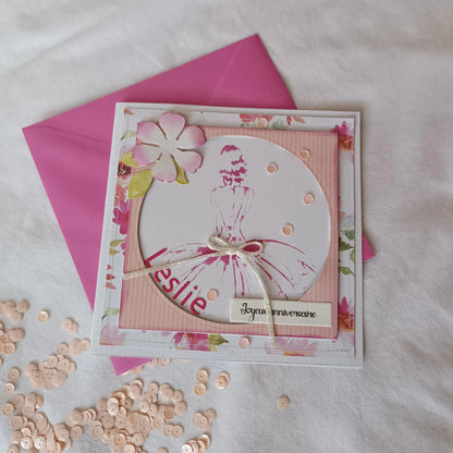 Carte anniversaire femme ou fille danseuse rose personnalisée de L’Atelier de Lili la souris - carte de vœux - carte anniversaire faite main - jolie carte anniversaire danseuse - joli carte anniversaire rose - cadeau anniversaire fleurs - carte anniversaire femme - carte anniversaire fille - carte anniversaire fleurs blanche - idée cadeau anniversaire - idée cadeau femme - carte « joyeux anniversaire »