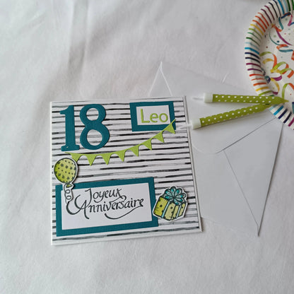 Carte anniversaire homme ou garçon personnalisable verte de l’Atelier de Lili la souris - cadeau personnalisation prénom - carte joyeux anniversaire - carte anniversaire faite main - jolie carte anniversaire - joli carte anniversaire avec prénom - cadeau anniversaire personnalisé - carte anniversaire garçon - cadeau anniversaire - carte anniversaire personnalisée - carte anniversaire pour homme - idée cadeau anniversaire - idée cadeau garçon - carte  joyeux anniversaire