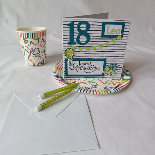 Carte anniversaire homme ou garçon personnalisable verte de l’Atelier de Lili la souris - cadeau personnalisation prénom - carte joyeux anniversaire - carte anniversaire faite main - jolie carte anniversaire - joli carte anniversaire avec prénom - cadeau anniversaire personnalisé - carte anniversaire garçon - cadeau anniversaire - carte anniversaire personnalisée - carte anniversaire pour homme - idée cadeau anniversaire - idée cadeau garçon - carte  joyeux anniversaire