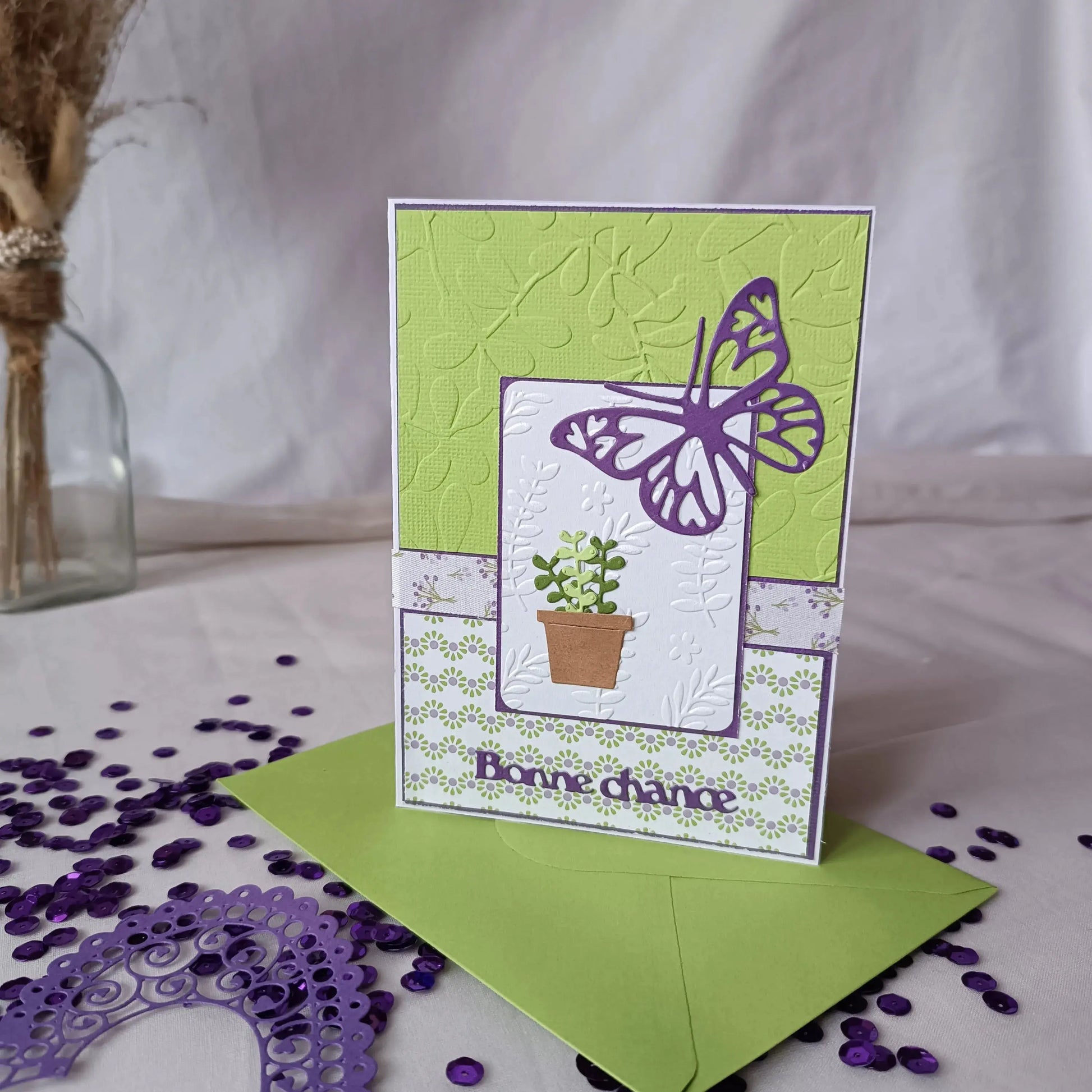 Carte de voeux départ "Bonne chance" verte et violette de L'Atelier de Lili la souris  / carte de vœux toute occasion / jolie carte bonne chance / mots pour bonne chance / carte de vœux fait-main / cadeau départ / carte de départ en retraite / carte de départ collègue / carte pour changement de vie / idée cadeau départ en retraite / cadeau changement de vie / cadeau nouvelle vie / cadeau changement de carrière