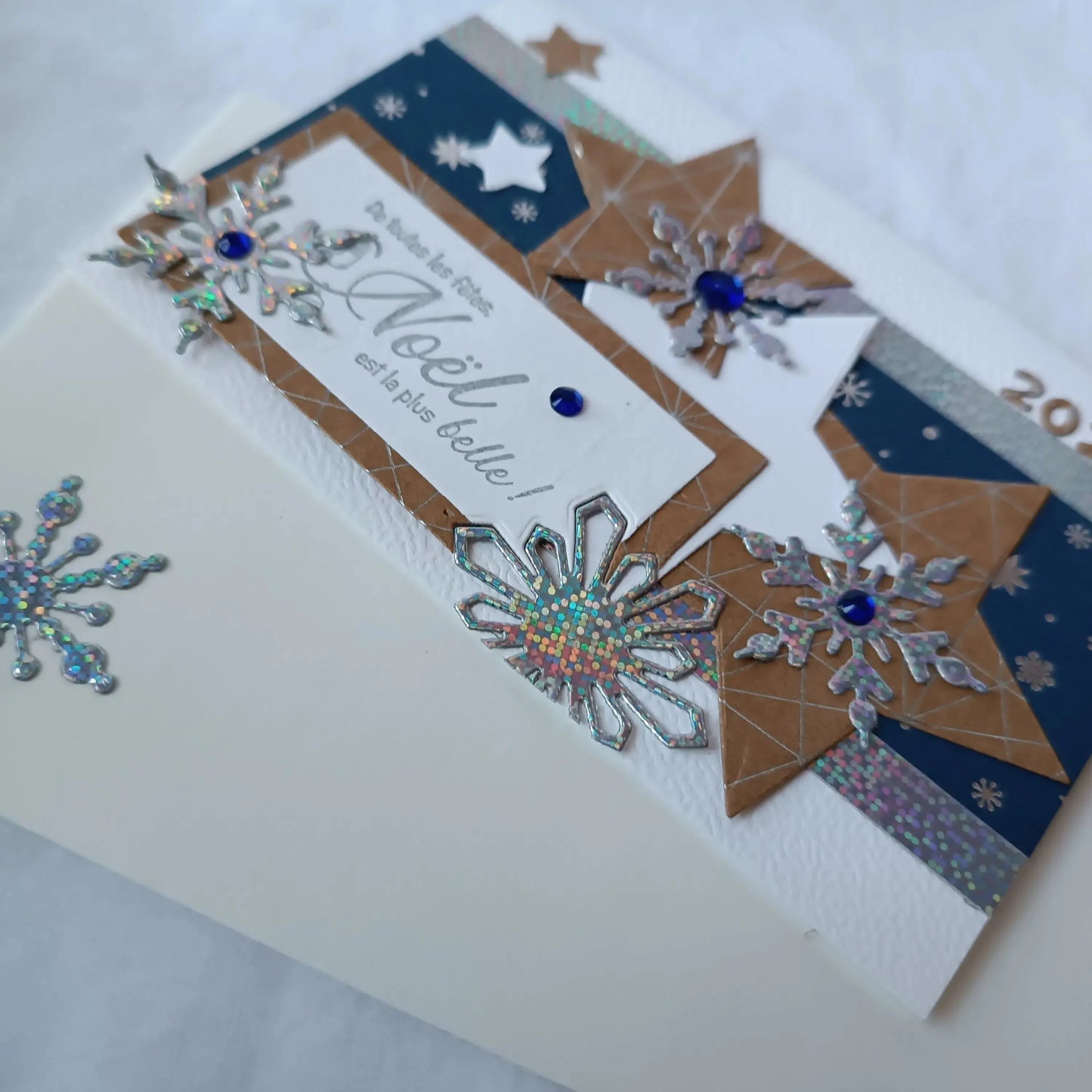 carte de noël 2024 bleu marine de L’Atelier de Lili la souris - Carte de voeux - carte de voeux 2024 - carte de noel - carte de noel 2024 - idée cadeau noel - cadeau noel 2024 - meilleurs voeux - voeux de nouvelle année 2025