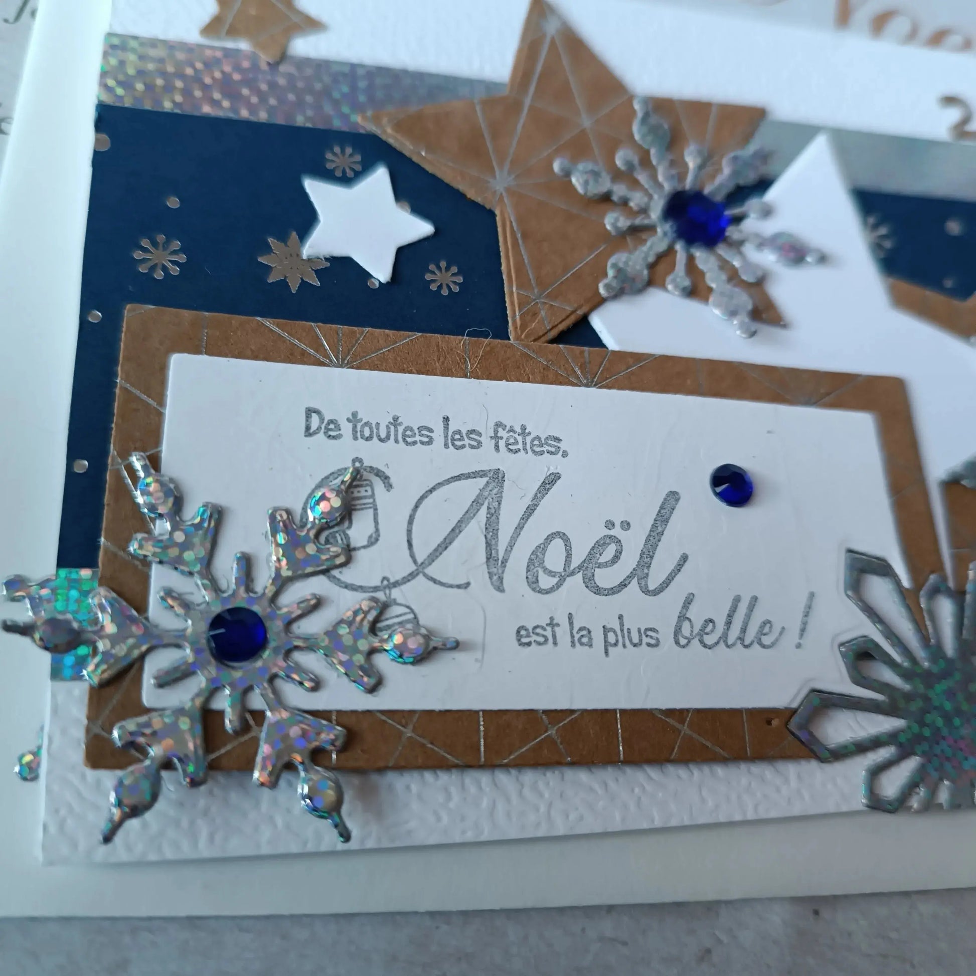 carte de noël 2024 bleu marine de L’Atelier de Lili la souris - Carte de voeux - carte de voeux 2024 - carte de noel - carte de noel 2024 - idée cadeau noel - cadeau noel 2024 - meilleurs voeux - voeux de nouvelle année 2025