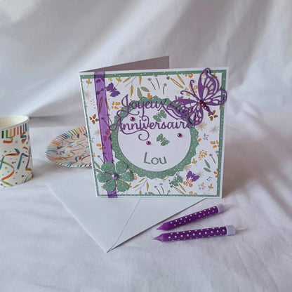 Carte anniversaire violet / carte de vœux / carte anniversaire fait main / jolie carte anniversaire / joli carte anniversaire avec prénom / cadeau anniversaire personnalisé violet et verte / carte anniversaire femme fleurs / carte anniversaire personnalisé / carte anniversaire personnalisée / carte anniversaire pour maman / idée cadeau anniversaire / idée cadeau femme / carte « joyeux anniversaire »