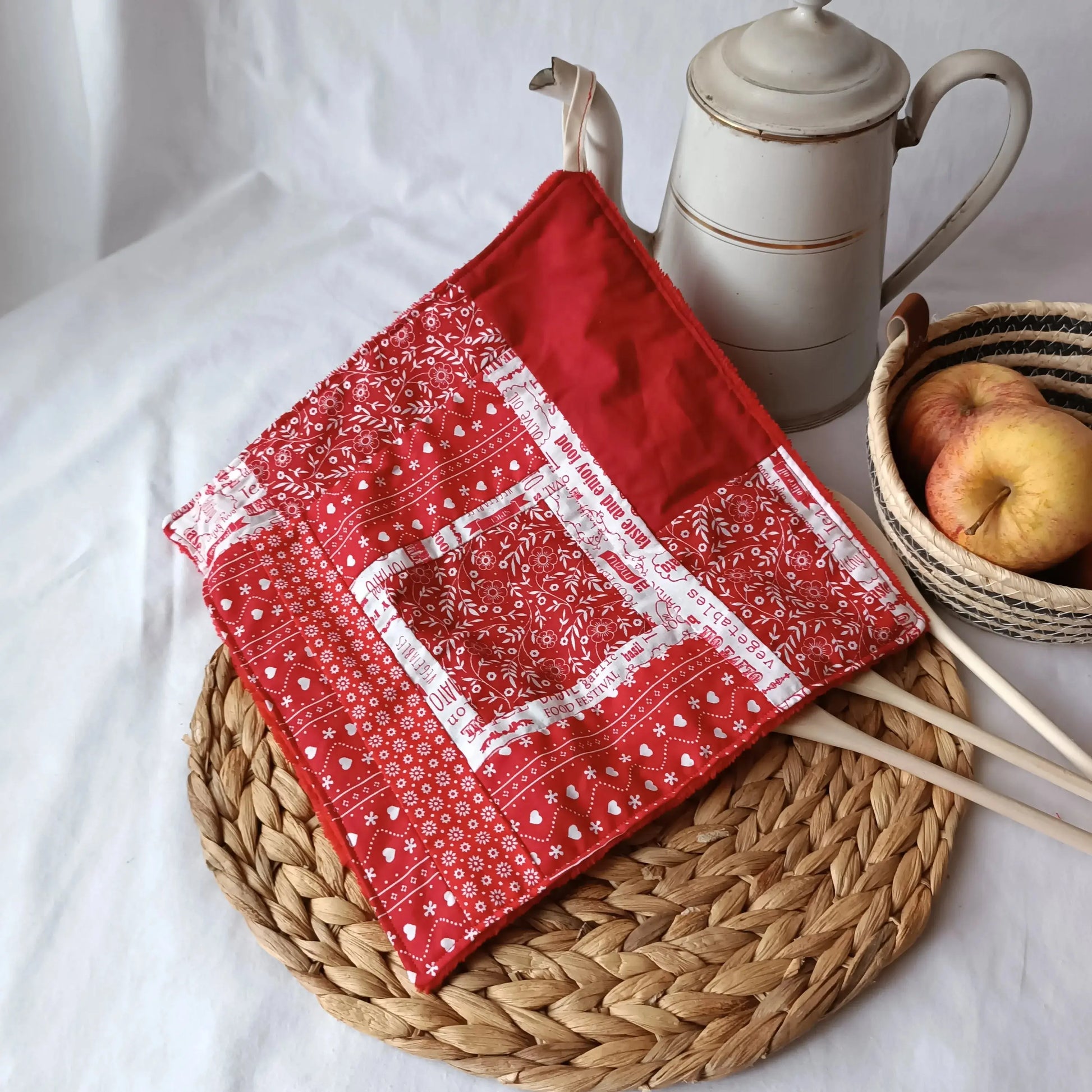 Essuie-main lavable - rouge - tissus éponge et coton façon patchwork Récup' Tissu de Lili