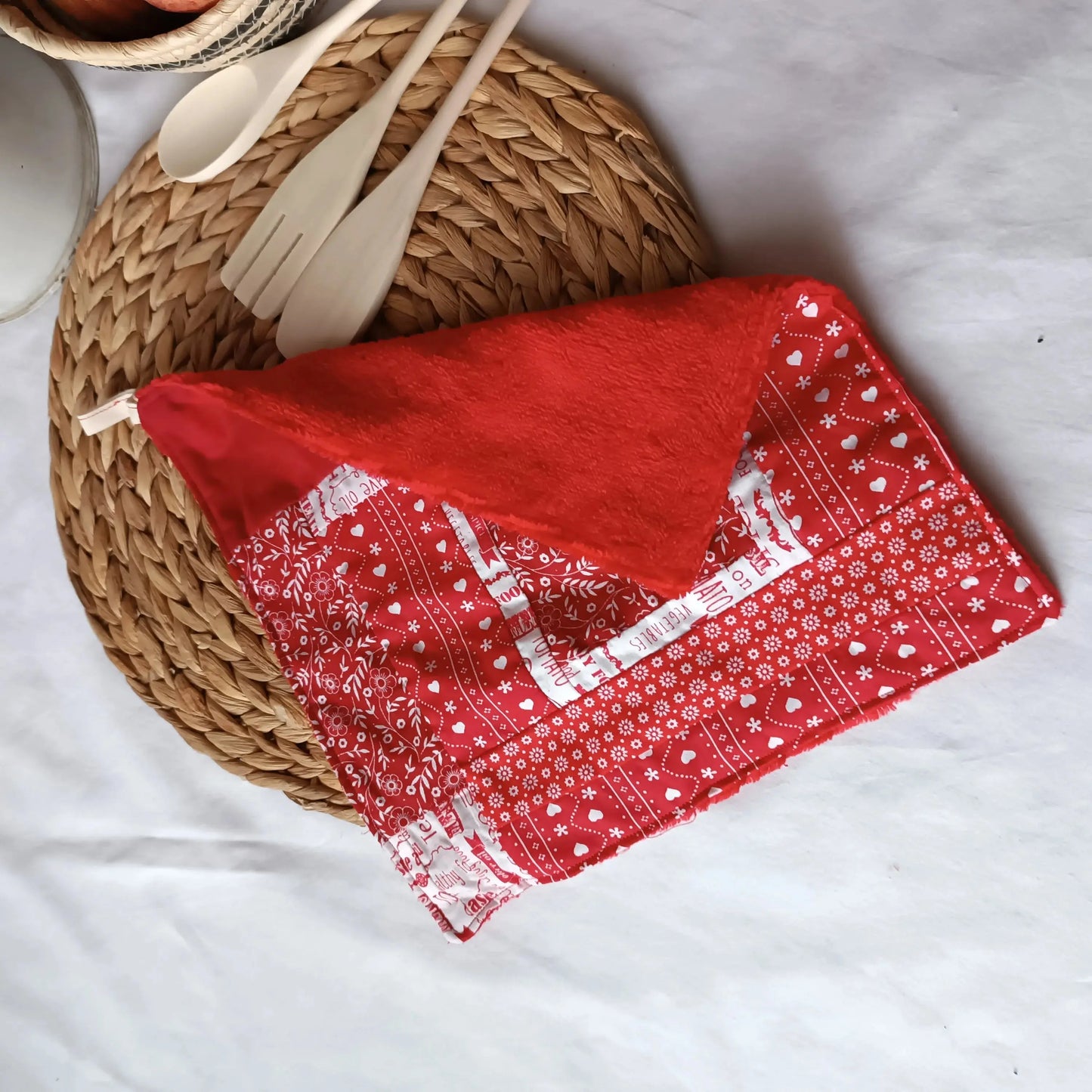 Essuie-main lavable - rouge - tissus éponge et coton façon patchwork Récup' Tissu de Lili