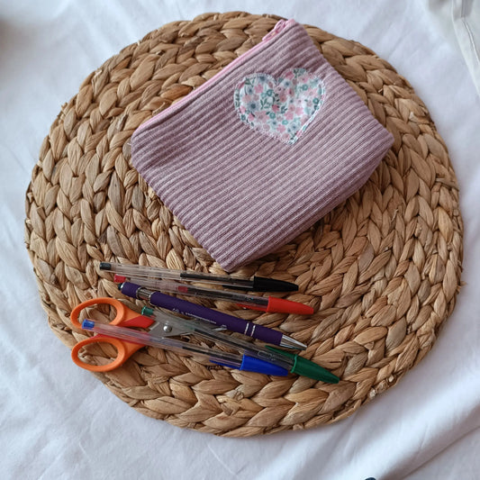 Trousse pochette et son imprimé fleuri, entièrement doublée Récup' Tissu de Lili